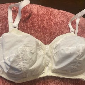 Vintage 1960s bra 38C